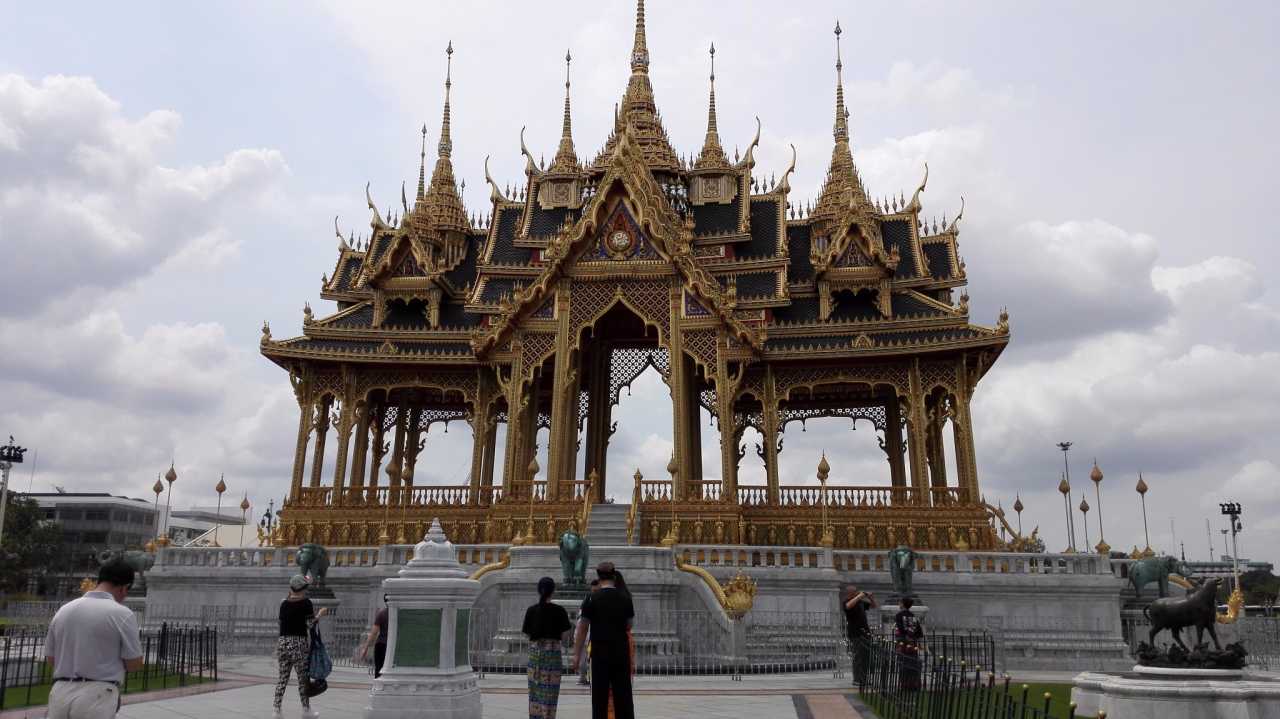 Thailand team tour for 6 nights and 7 days in early March, Thailand self guided tour guide